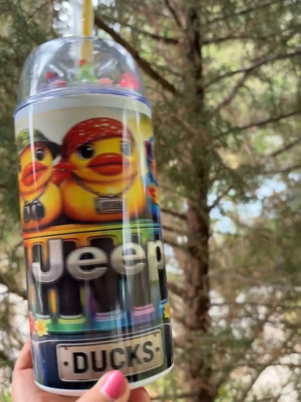 Jeep Ducks Colorful Travel Tumbler with Straw - Multi-Color. Dome lid, NEW